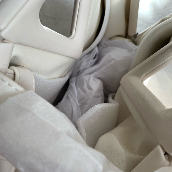 Handbag ๐ - Picture 7 of 12